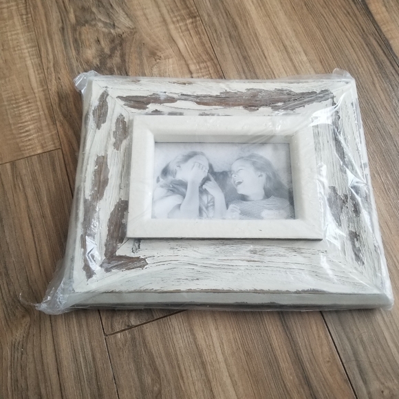 Mud Pie vintage white washed picture frame - Picture 1 of 4